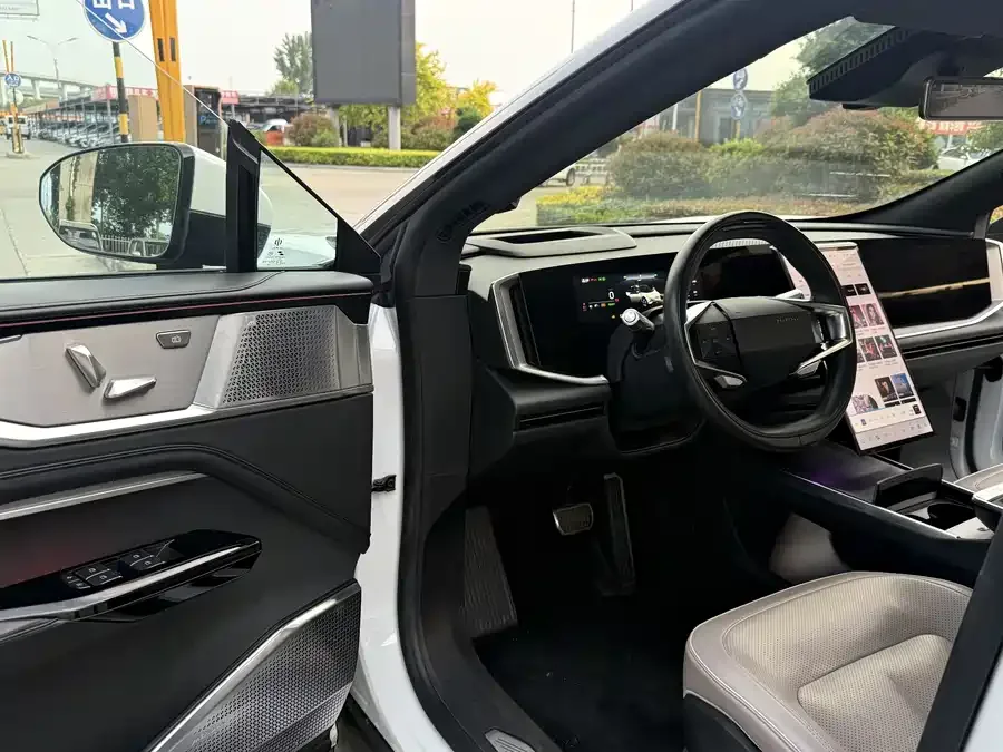 HiPhi Y Gaohe HiPhi Y 2023 560km Elite Edition 2024 — миниатюра 2