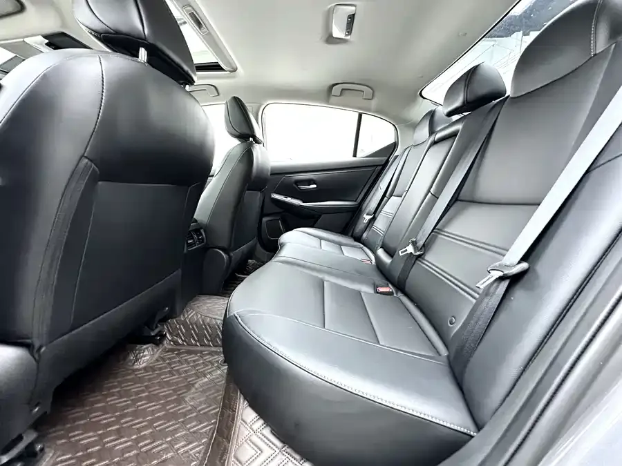 Nissan Sylphy 2020 Sylphy 1.6L XL CVT Enjoy Edition 2022 — миниатюра 4