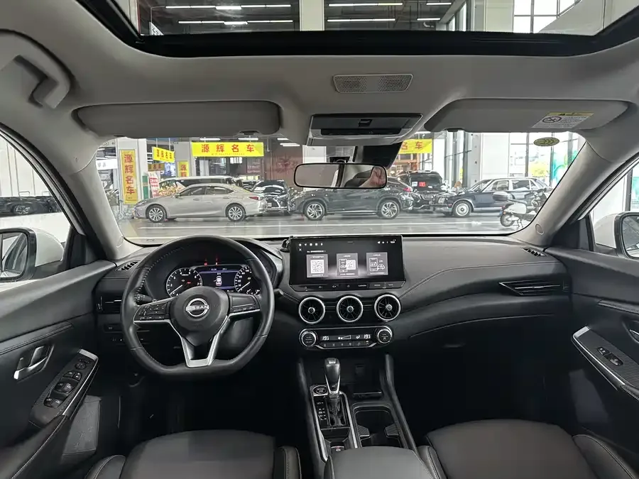 Nissan Sylphy Sylphy 2023 1.6L CVT Enjoy Edition 2024 — миниатюра 3