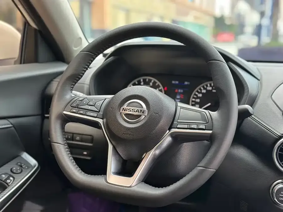 Nissan Sylphy Sylphy 2022 1.6L XL CVT Enjoy Edition 2022 — миниатюра 3