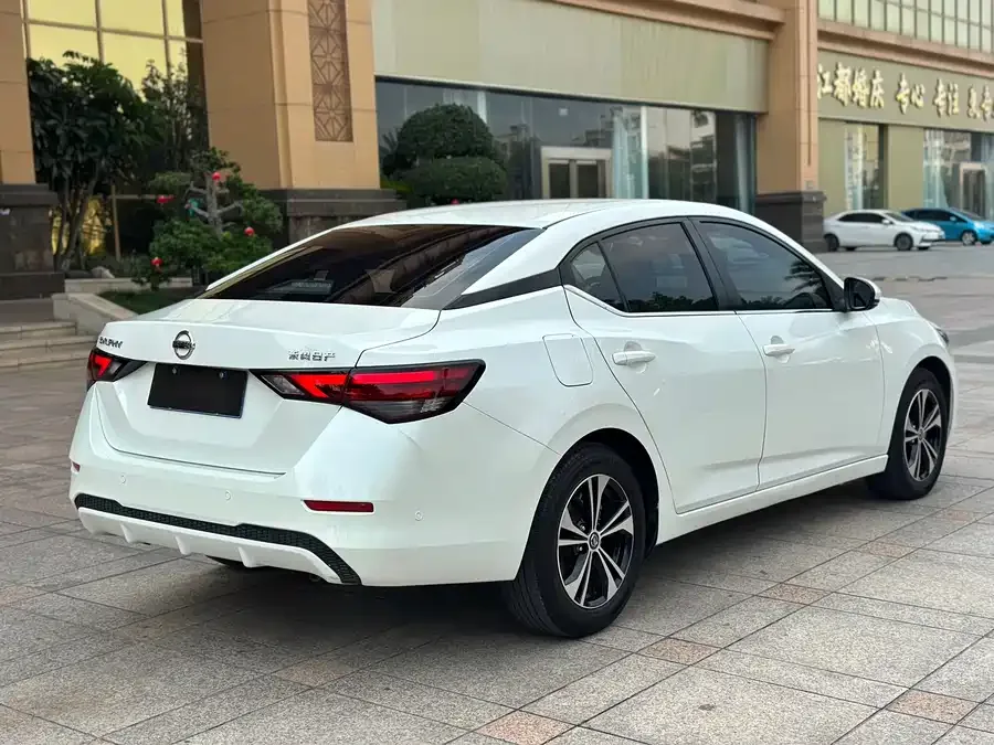 Nissan Sylphy Sylphy 2022 1.6L XL CVT Enjoy Edition 2022 — миниатюра 4