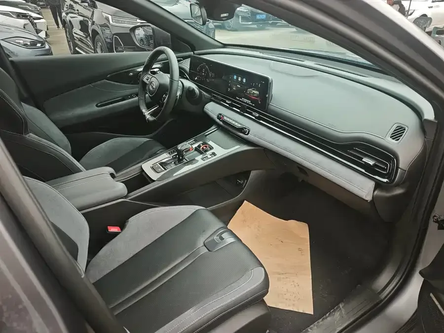 GAC Trumpchi Shadow Leopard Shadow Leopard 2023 400T Automatic R MAX 2023 — миниатюра 5