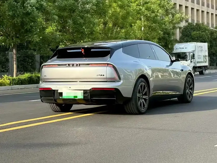 Audi E5 Sportback Audi E5 Sportback 2026 Pioneer Plus 2025 — миниатюра 3