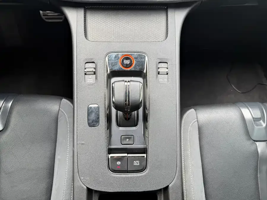 GAC Trumpchi Shadow Leopard Shadow Leopard 2023 400T Automatic R PRO 2023 — миниатюра 3