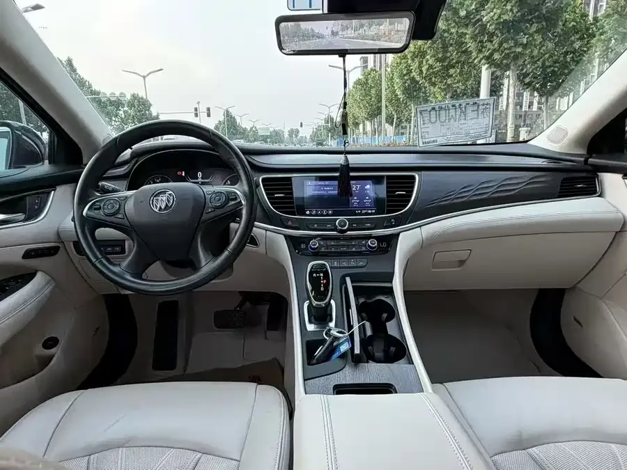 Buick LaCrosse LaCrosse 2021 652T Premium Edition 2022 — миниатюра 2