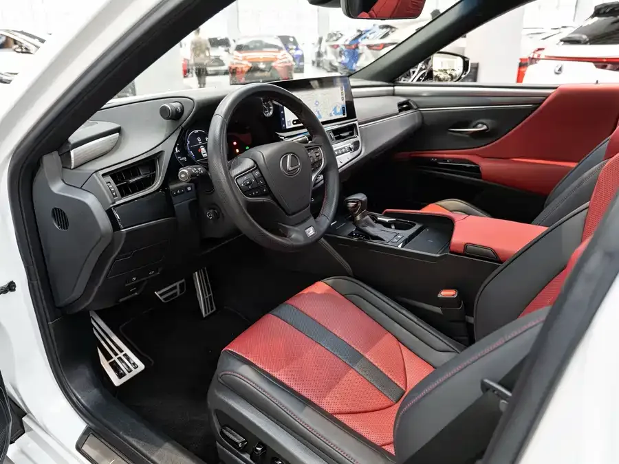 Lexus ES 2022 300h F SPORT 2023 — миниатюра 3