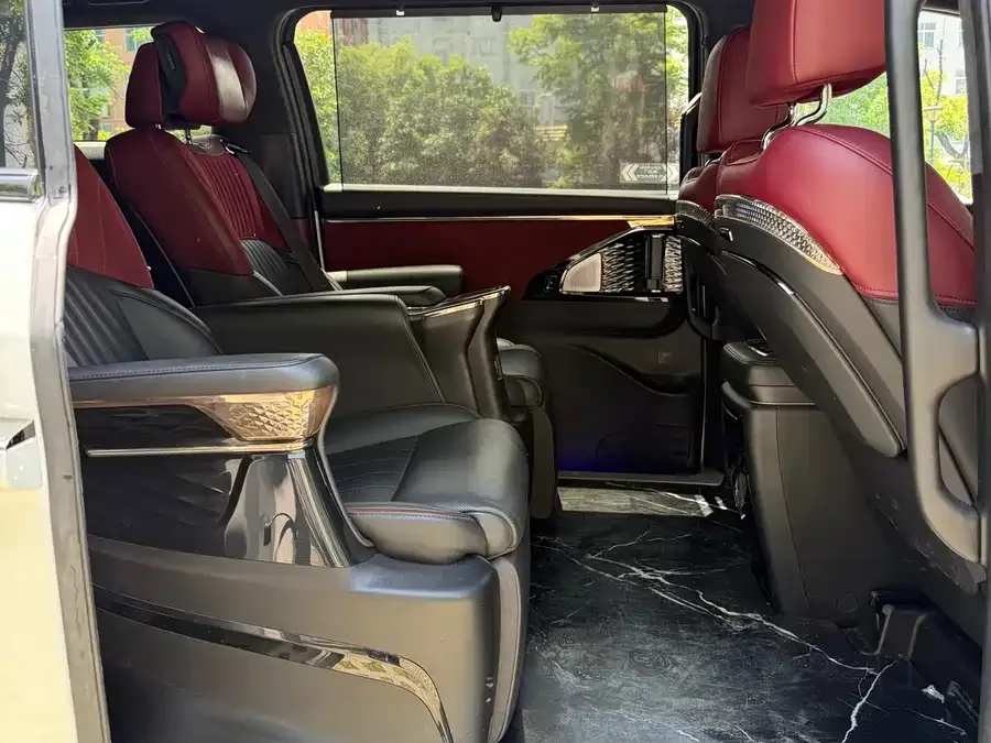 GAC Trumpchi M8 Trumpchi M8 2023 Grandmaster Series Dual Engine Flagship Edition 2022 — миниатюра 3