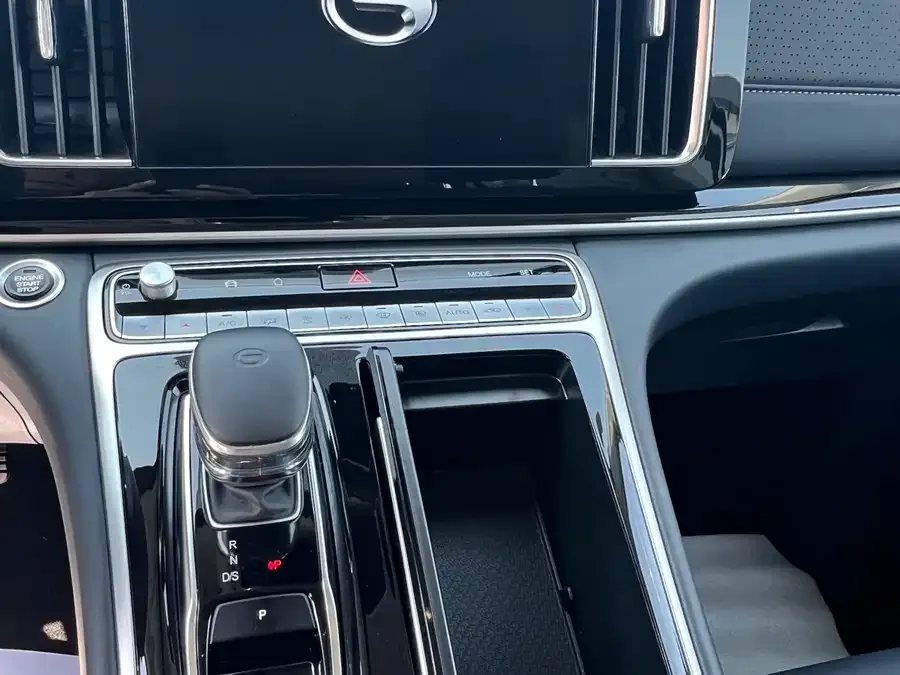 GAC Trumpchi M8 Trumpchi M8 2023 Lingxiu Series 390T Exclusive Edition 2023 — миниатюра 3