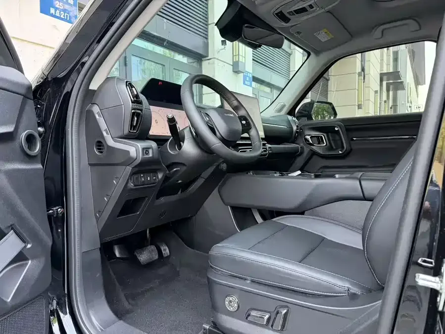 Haval Big Dog PLUS Haval Big Dog PLUS 2026 2.0T 4WD Trendy Wild Edition 2026 — миниатюра 4