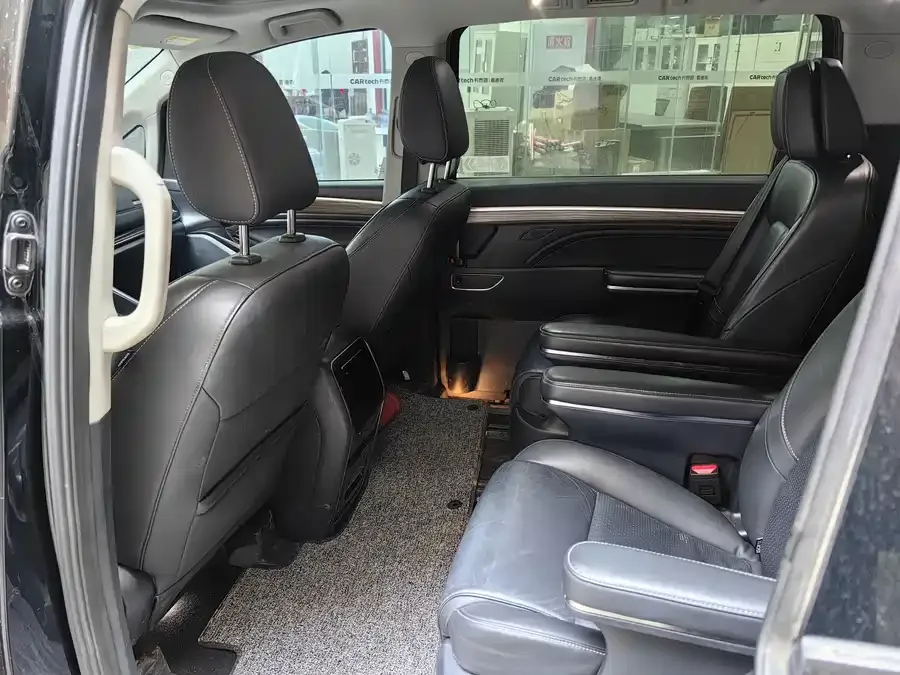 GAC Trumpchi M8 Trumpchi M8 2023 Lingxiu Series 390T Exclusive Edition 2023 — миниатюра 3
