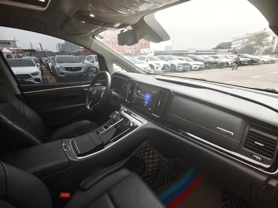 GAC Trumpchi M8 Trumpchi M8 2021 Lingxiu Series 390T Premium Edition 2022 — миниатюра 4