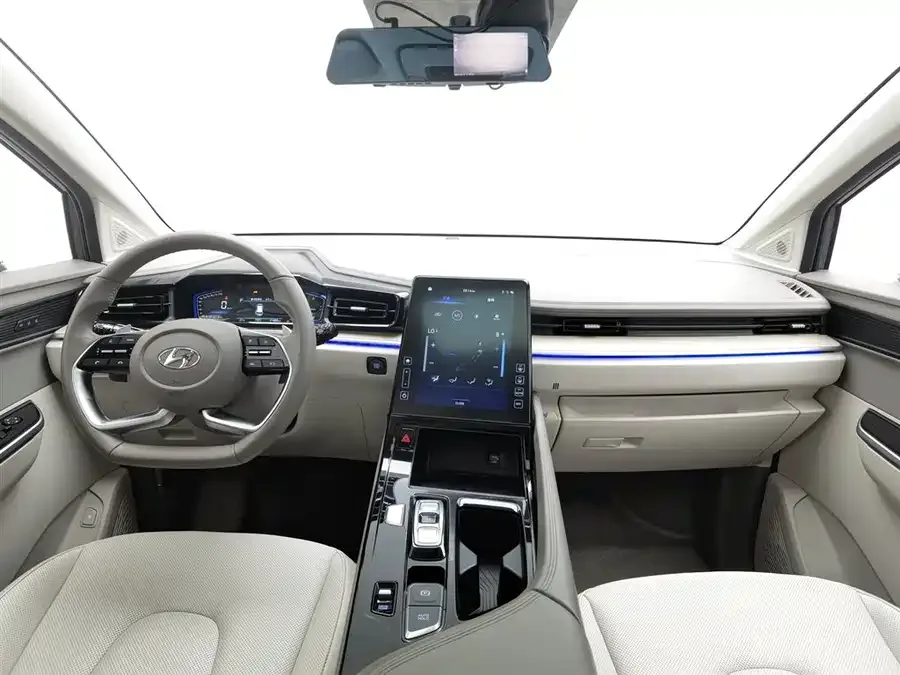 Hyundai Custo Kustu 2021 380TGDi LUX Premium 2022 — миниатюра 2