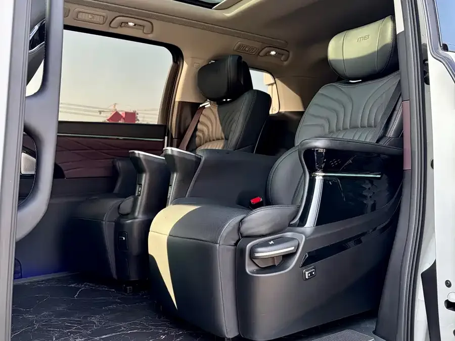 GAC Trumpchi M8 Trumpchi M8 2024 Master Series 400T Supreme Edition 2023 — миниатюра 5