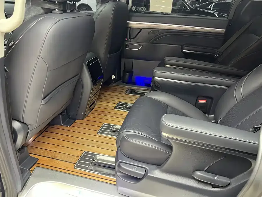 GAC Trumpchi M8 Trumpchi M8 2023 Lingxiu Series 390T Exclusive Edition 2023 — миниатюра 4