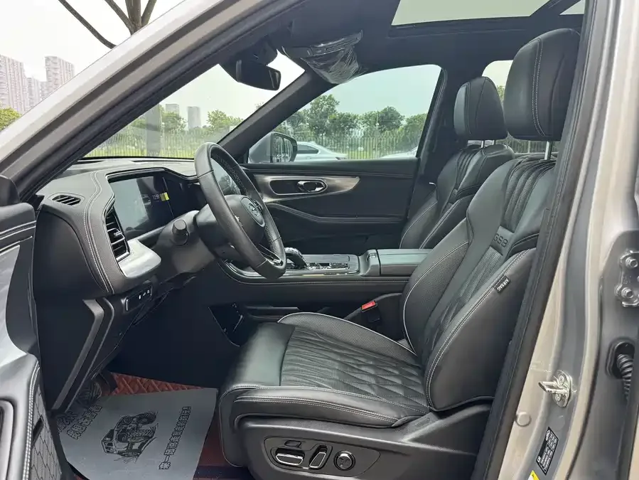 GAC Trumpchi GS8 Trumpchi GS8 2022 Dual Engine Series 2.0TM 4WD Premium Edition (7 seats) 2023 — миниатюра 2