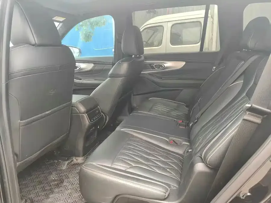 GAC Trumpchi GS8 Trumpchi GS8 2022 Pilot Series 2.0TGDI 2WD Luxury Smart Edition (7 Seaters) 2022 — миниатюра 2