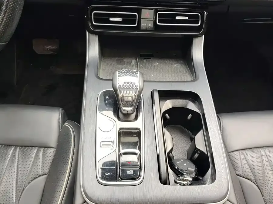 GAC Trumpchi GS8 Trumpchi GS8 2022 Pilot Series 2.0TGDI 2WD Luxury Smart Edition (7 Seaters) 2023 — миниатюра 5