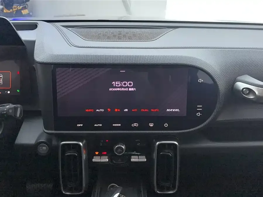 Haval Big dog Haval Big Dog 2021 1.5T DCT 2WD Border Collie Edition 2022 — миниатюра 4