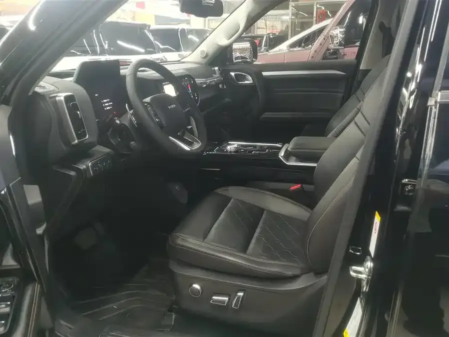 Haval Big dog Haval Big Dog 2022 1.5T DCT 2WD Horse Dog Hunting Edition 2022 — миниатюра 3