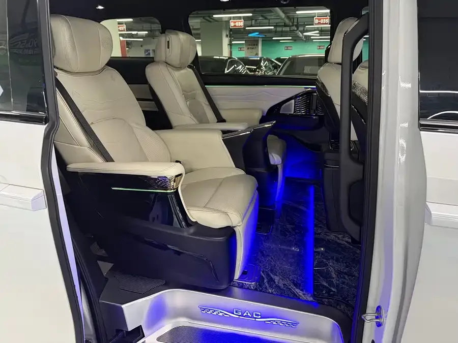 GAC Trumpchi M8 Trumpchi M8 2023 Grandmaster Series Dual Engine Flagship Edition 2023 — миниатюра 5