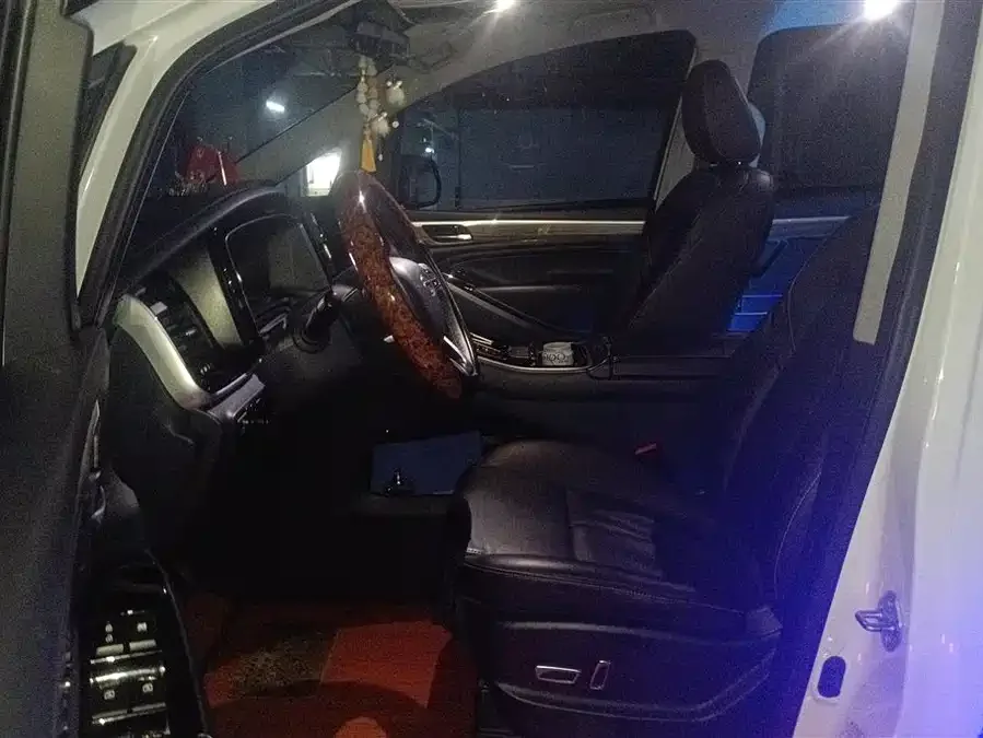GAC Trumpchi M8 Trumpchi M8 2023 Lingxiu Series 390T Exclusive Edition 2022 — миниатюра 3