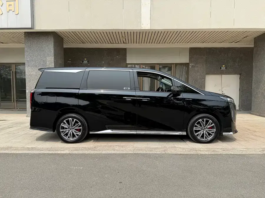 GAC Trumpchi M8 Trumpchi M8 2024 Master Series 400T Supreme Edition 2025 — миниатюра 2
