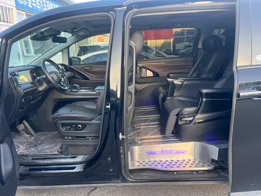 GAC Trumpchi M8 Trumpchi M8 2024 Master Series 400T Supreme Edition 2023 — миниатюра 2