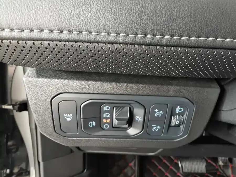Ford Mondeo Mondeo 2025 2.0T EcoBoost Luxury Edition 2025 — миниатюра 5