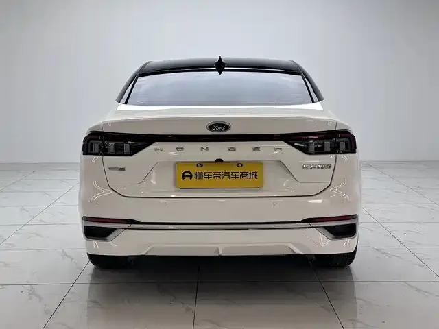 Ford Mondeo Mondeo 2022 facelift EcoBoost 245 luxury model 2022 — миниатюра 3