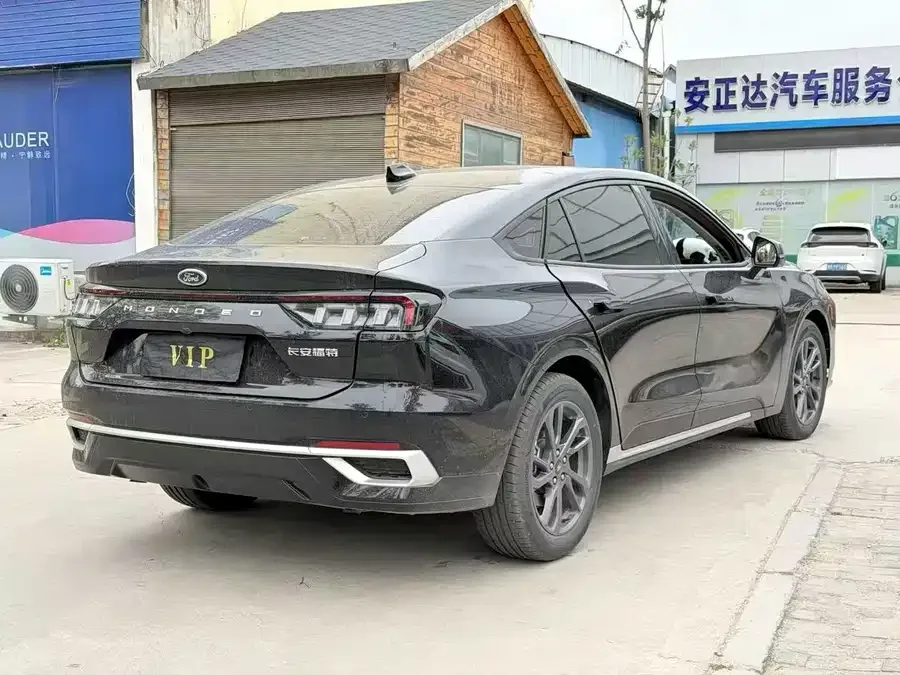 Ford Mondeo Mondeo 2025 2.0T EcoBoost Luxury Edition 2025 — миниатюра 5