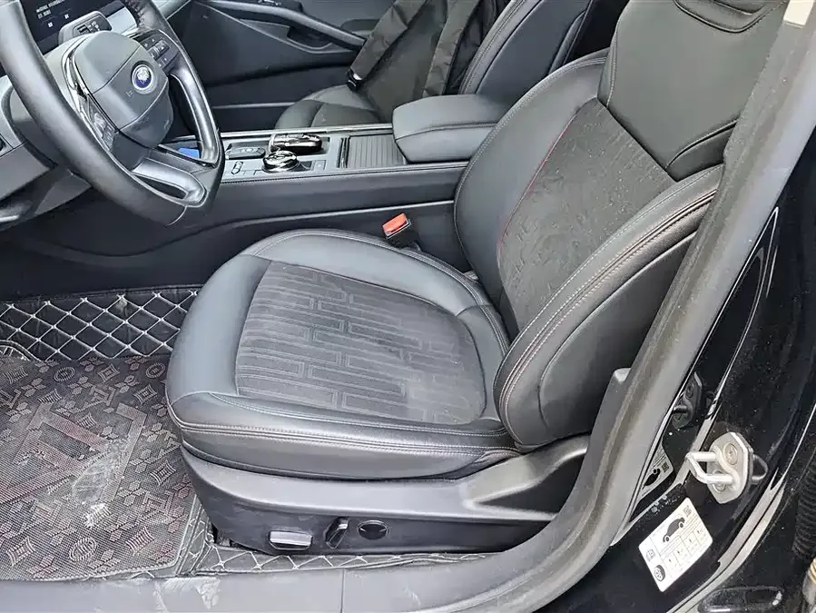 Ford Mondeo Mondeo 2022 facelift EcoBoost 245 luxury model 2023 — миниатюра 3