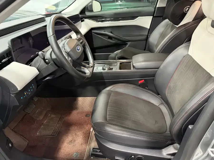 Ford Mondeo 2022 Mondeo EcoBoost 245 Luxury 2022 — миниатюра 4