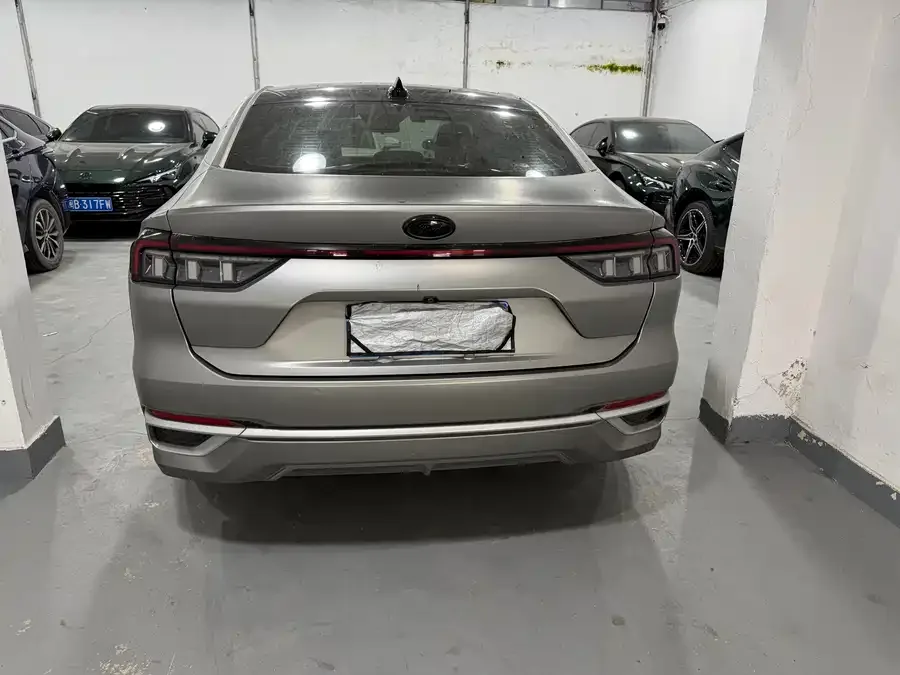 Ford Mondeo 2022 Mondeo EcoBoost 245 Luxury 2022 — миниатюра 5