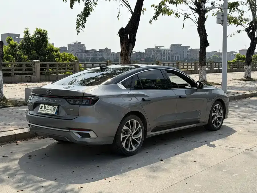 Ford Mondeo Mondeo 2022 EcoBoost 245 Extreme Edition 2022 — миниатюра 5