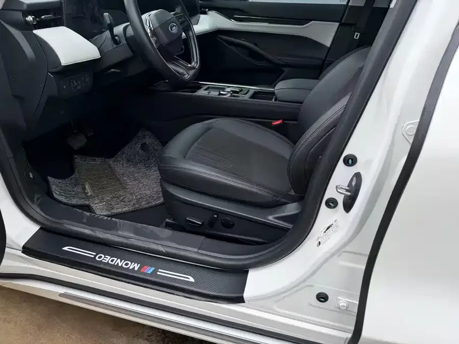 Ford Mondeo Mondeo 2022 facelift EcoBoost 245 luxury model 2022 — миниатюра 2