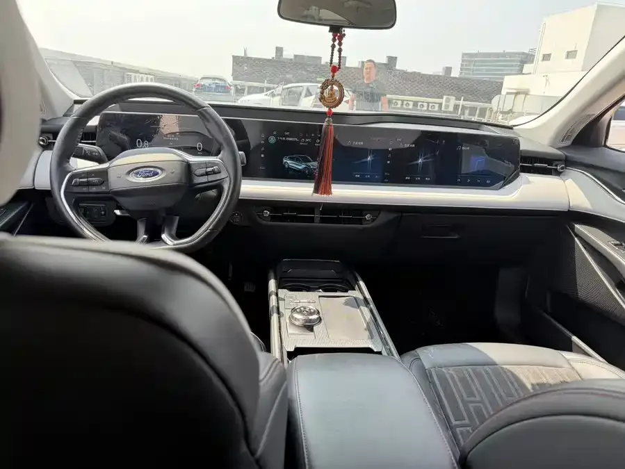 Ford Mondeo 2022 Mondeo EcoBoost 245 Luxury 2022 — миниатюра 3