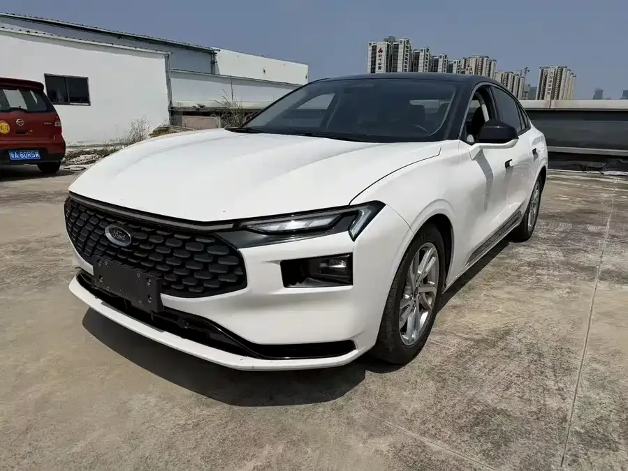 Ford Mondeo 2022 Mondeo EcoBoost 245 Luxury 2022 — фото 1, купить с доставкой в Москву