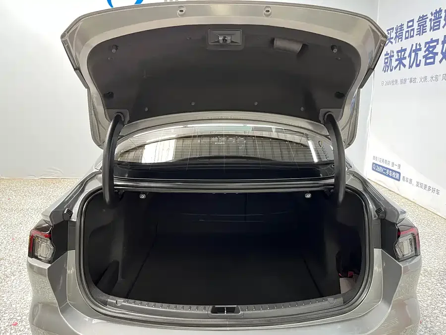 Ford Mondeo Mondeo 2022 facelift EcoBoost 245 luxury model 2022 — миниатюра 4