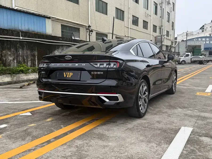 Ford Mondeo Mondeo 2022 EcoBoost 245 Extreme Edition 2023 — миниатюра 2