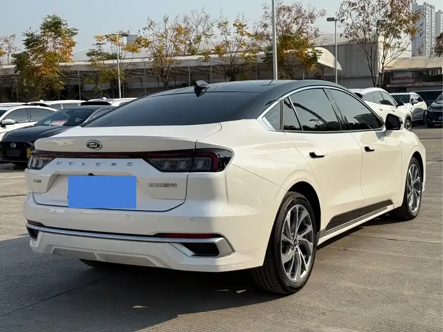Ford Mondeo Mondeo 2022 EcoBoost 245 Extreme Edition 2023 — миниатюра 2