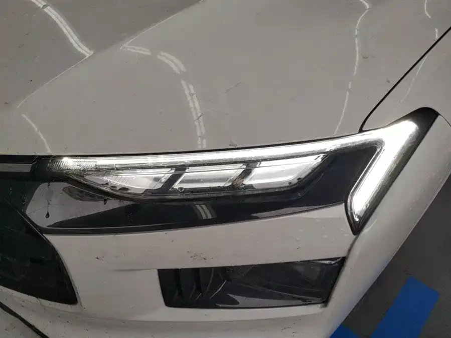Ford Mondeo Mondeo 2025 1.5T EcoBoost Luxury Edition 2025 — миниатюра 5
