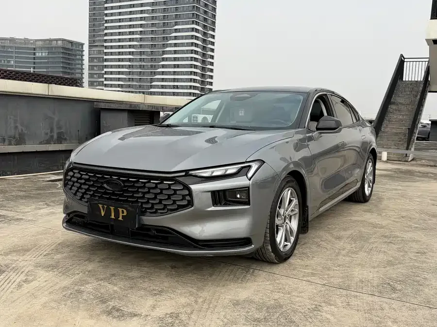 Ford Mondeo 2022 Mondeo EcoBoost 245 Luxury 2022 — фото 1, купить с доставкой в Москву