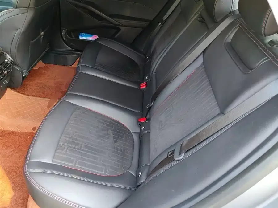Ford Mondeo 2023 Mondeo EcoBoost 245 Luxury 2024 — миниатюра 4