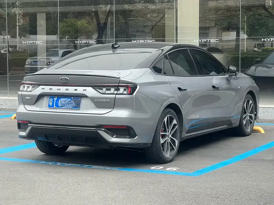Ford Mondeo 2022 Toyota Mondeo EcoBoost 245 ST-Line 2022 — миниатюра 2