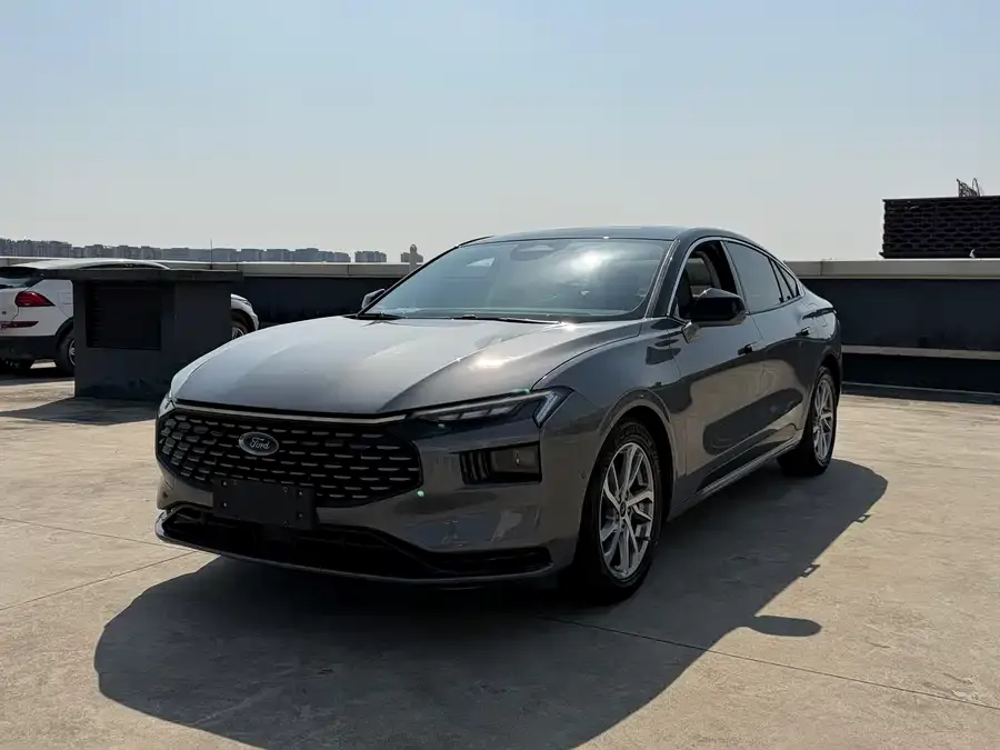 Ford Mondeo 2022 Mondeo EcoBoost 245 Luxury 2022 — фото 1, купить с доставкой в Москву