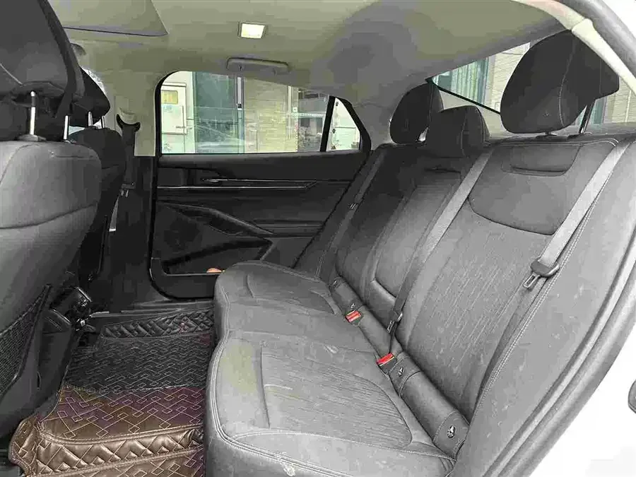 Ford Mondeo 2022 Mondeo EcoBoost 245 Fashion Edition 2023 — миниатюра 4