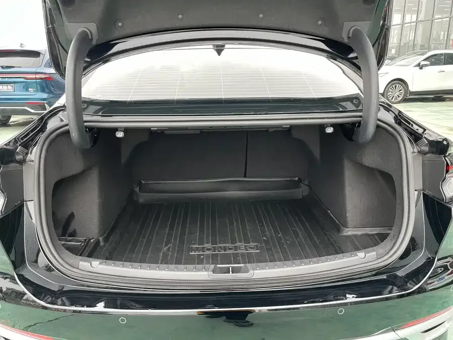 Ford Mondeo Mondeo 2025 2.0T EcoBoost Luxury Edition 2025 — миниатюра 4