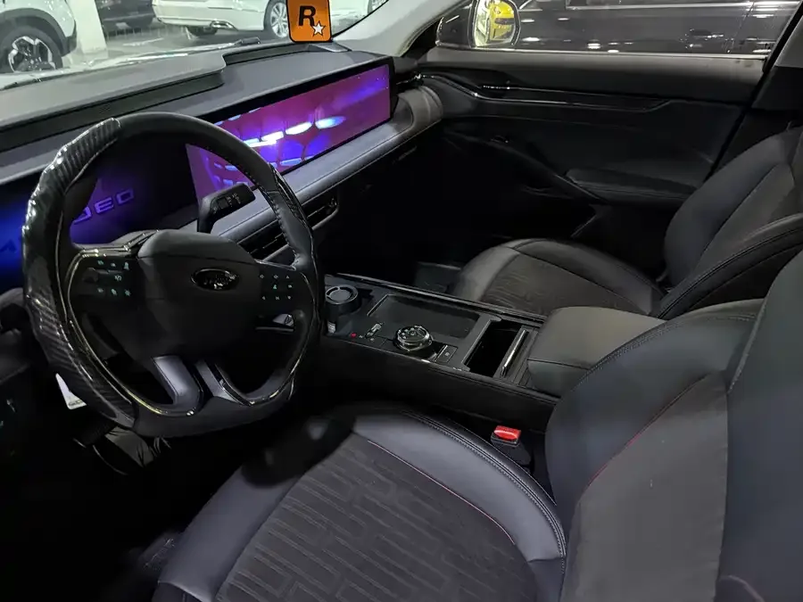 Ford Mondeo 2023 Mondeo EcoBoost 245 Luxury 2024 — миниатюра 2