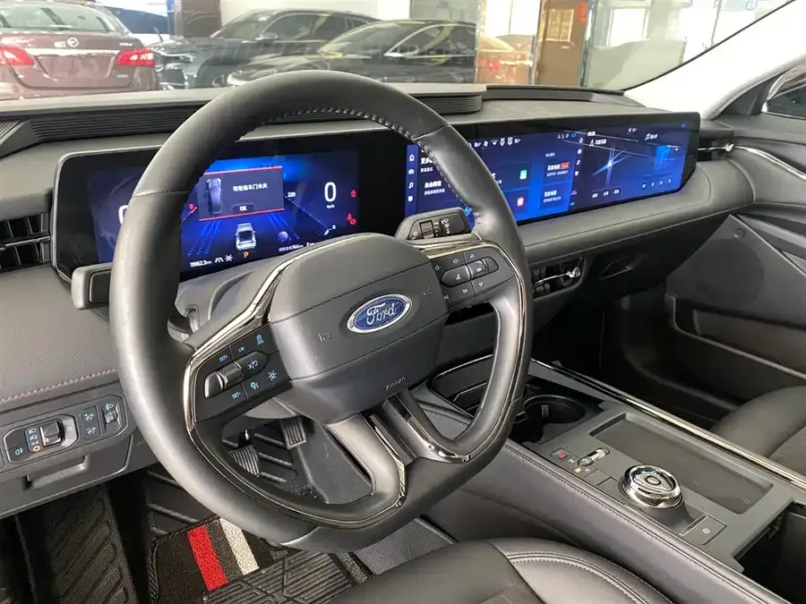 Ford Mondeo 2023 Mondeo EcoBoost 245 Luxury 2024 — миниатюра 4