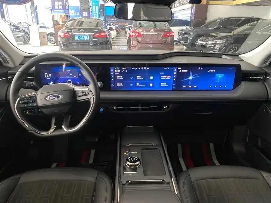 Ford Mondeo 2023 Mondeo EcoBoost 245 Luxury 2024 — миниатюра 5